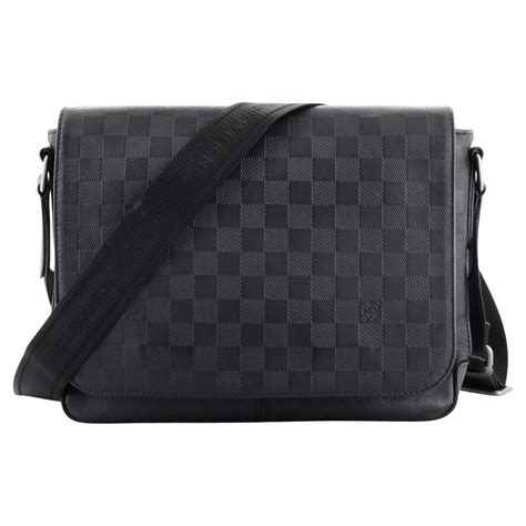 District PM Damier Infini Leather 